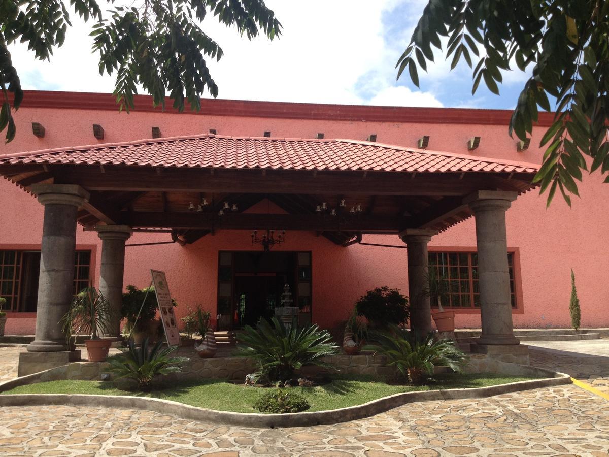 Hotel Hacienda Prom Misantla エクステリア 写真