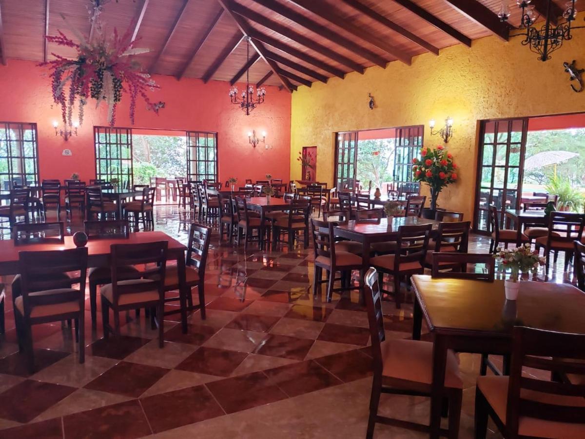 Hotel Hacienda Prom Misantla エクステリア 写真
